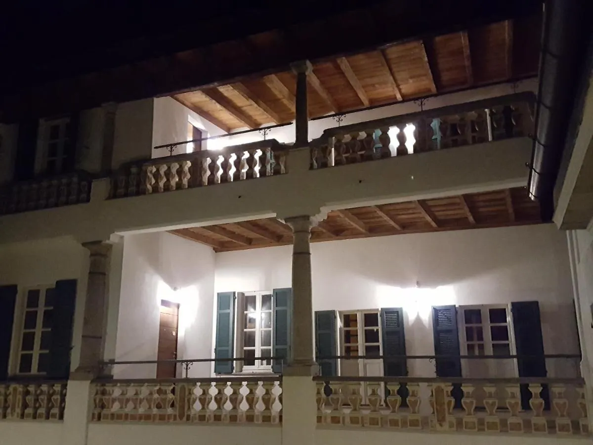 Apartment Villa Maghetti - Modernized Flat In Historic Palazzo In The Center Of Luino